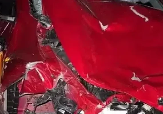 Médico acusado de dirigir caminhonete em acidente com cinco mortos presta depoimento nesta sexta