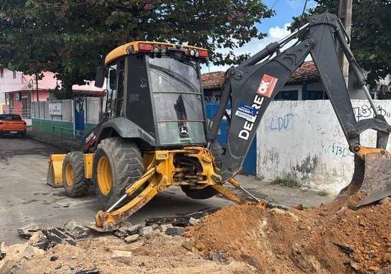 Prefeitura inicia serviços de implantação de nova galeria de águas pluviais no Jacintinho