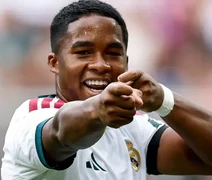 Endrick recebe elogios de Mourinho em meio a rumores de saída