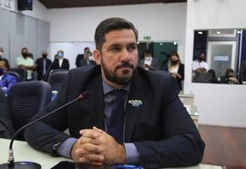 Leonardo Dias mantém diálogo para ser vice de Fernando Collor