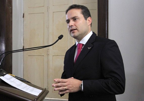 Se a eleição fosse hoje, Renan Filho teria 72% dos votos válidos