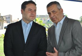 Renan Calheiros tenta apoio de Marx Beltrão e Nonô