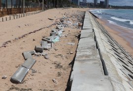 Anunciadas como ‘definitivas’ pela prefeitura de Maceió, obras de contenção do Mar não resistem ao vento e a maré