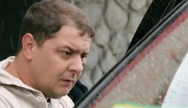 Na mira da PF, filho de Lula deixa o Brasil e retorna à Espanha