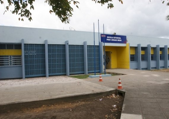Dose de reforço contra Covid-19 está disponível na Central de Vacinação de Penedo