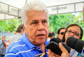 Quem tem três filhos daquela marca dispensa, na realidade, a oposição; diz Nonô sobre Bolsonaro
