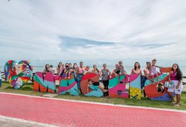 Mulheres assistidas pelo Cras Cidade Sorriso visitam pontos turísticos na orla
