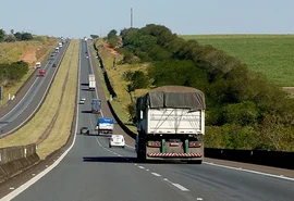 Guerra no Irã gera altas de preços de fretes no pico de escoamento da safra
