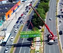 Trecho da Avenida Durval de Góes Monteiro será bloqueado neste sábado para instalação de passarela