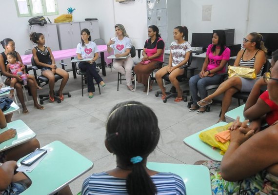Maceió Rosa: roda de conversa fala sobre alimentação preventiva