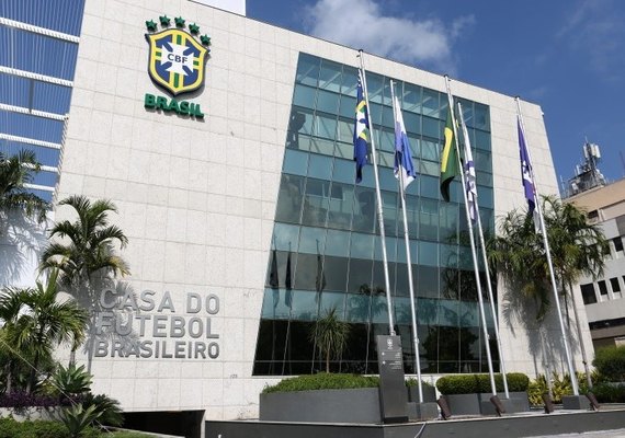 CBF desmente boatos de busca por técnico para Seleção: “Será decidido em 2023”