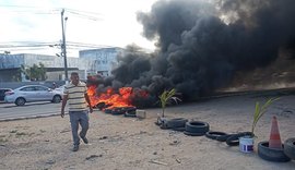 VÍDEOS: Motoristas de app bloqueiam ruas em Maceió após assassinato de colega