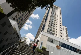 Tragédia: Mulher cai do 15º andar de prédio durante uma festa