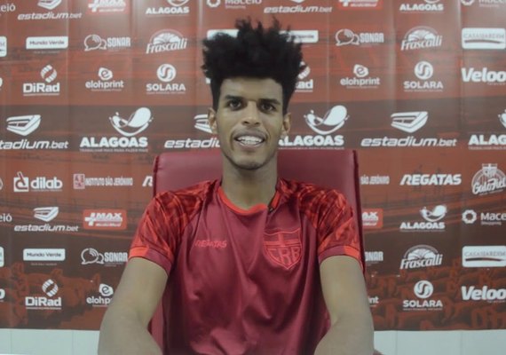 Éwerton Páscoa deixa o CRB e acerta com o Vitória