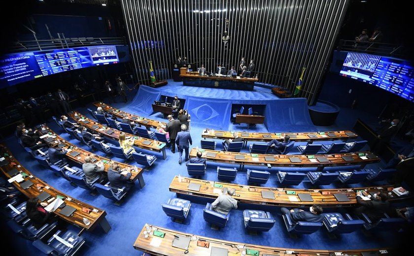 Pesquisa realizada em Maceió mostra intenções de voto para a vaga alagoana no Senado