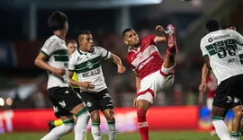 Coritiba e CRB se enfrentam nesta sexta em jogo decisivo no Couto Pereira