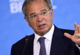 Paulo Guedes diz que auxílio emergencial terá de ser substituído por outro programa