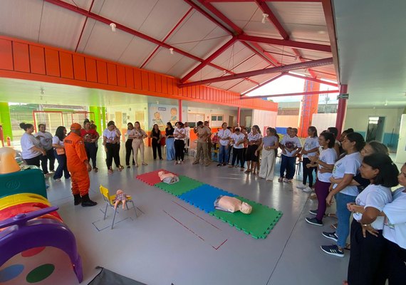 Projeto Creche Segura leva orientações de primeiros socorros para servidores de Major Isidoro e Satuba