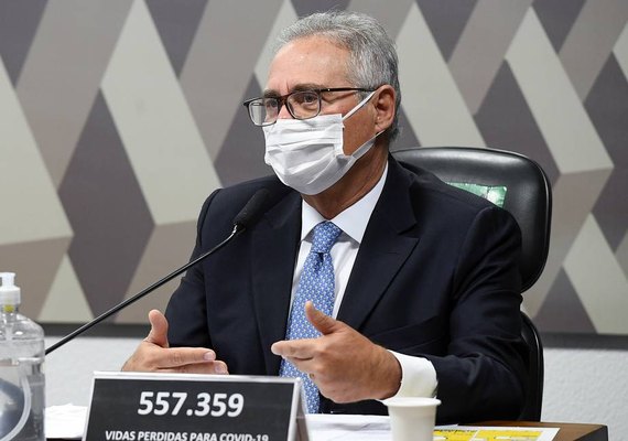 Renan comemora decisão de Pacheco e afirma que pedido de impeachment é 'loucura' de Bolsonaro