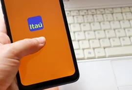 Pane no sistema: após falha, Itaú deposita dinheiro em contas e web não perdoa