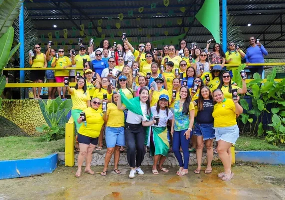 Clima de Copa e São João marcam fim de semana de Gabi Gonçalves