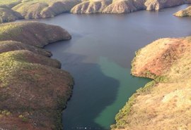 Órgãos ambientais culpam Chesf de mancha por 28 km no Rio São Francisco