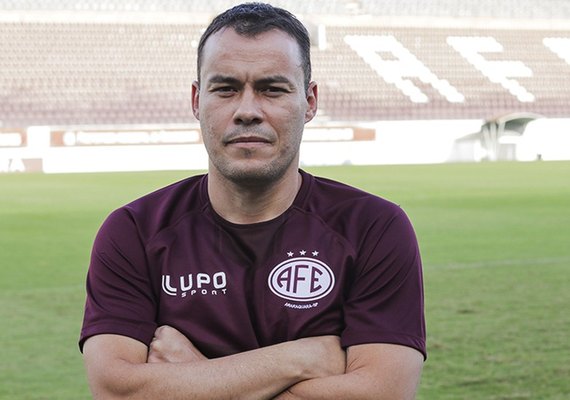 CSA anuncia contratação do meia Renato Cajá, ex jogador do Ferroviária e Juventude