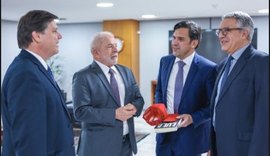 Isnaldo fortalece posição na Câmara e ganha força no governo Lula