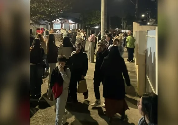 Vazamento de amônia força evacuação de igreja e deixa cinco pessoas intoxicadas em SC