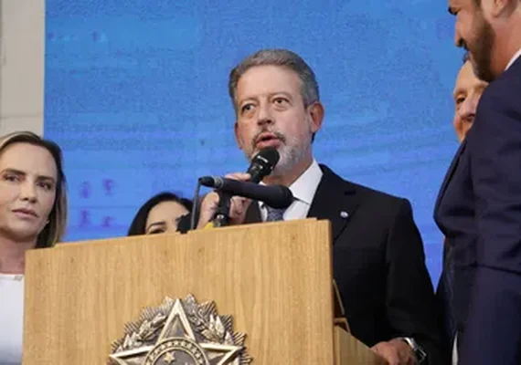 “Donos das bases”, parte 2: federal de Lira fecha com 35 prefeituras