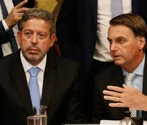 Lira concede aposentadoria a Bolsonaro; valor pode superar R$ 30 mil