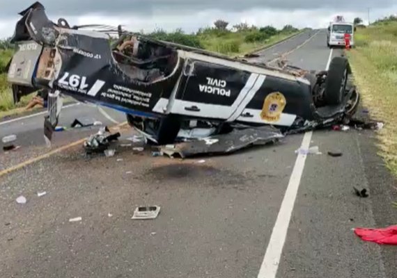 Dois policiais morrem em grave acidente na Bahia; um deles era natural de AL