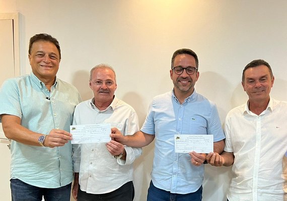 “Baixa” no PP de Arthur Lira e no PL de Bolsonaro: MDB filia dez novos prefeitos