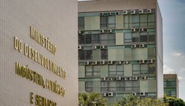Setores pressionam governo após sobretaxa dos EUA e alertam para risco de demissões