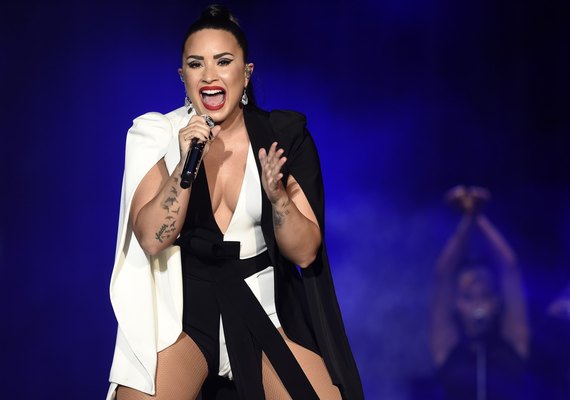 Demi Lovato é internada após sofrer uma overdose, diz site