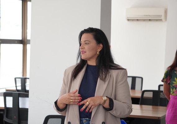 Secretária Aline Rodrigues participa da Jornada da Transformação Digital pr