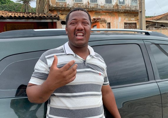 Pescador é resgatado após 24 horas à deriva; três seguem desaparecidos