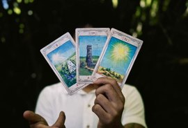 '3 Cartas': cantor alagoano lança EP que une reggae e misticismo
