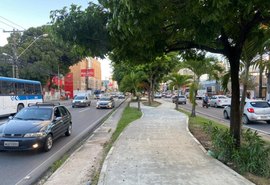 Obras para ciclovia da Av. Fernandes Lima avançam e percurso já alcança 1,2 km