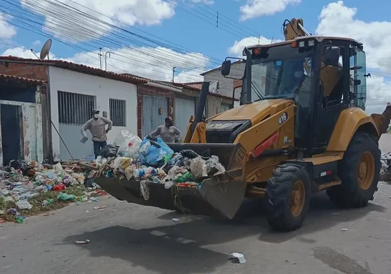 Acumulador internado em Delmiro Gouveia tem casa higienizada pela Prefeitura