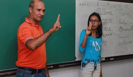 Ufal abre seleção para 140 vagas em curso presencial de Libras