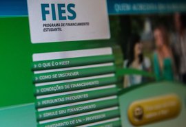 MEC define valores semestrais para financiamento do Fies