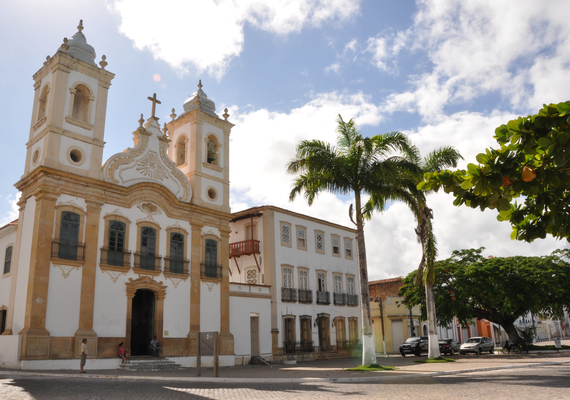 Penedo completa 388 anos com 6.736 empresas com registro ativo, informa Juceal