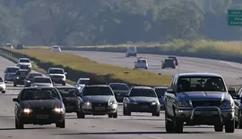 Vai viajar? Saiba o que mudou na Lei do farol baixo