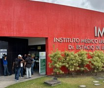 Adolescente de 16 anos é morta a tiros enquanto dormia dentro de casa