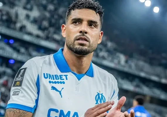 Santos negocia retorno de Emerson Palmieri e demonstra otimismo