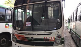 Fiscalização da SMTT lacra 50 ônibus em Maceió