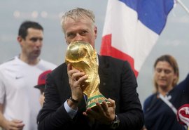 Deschamps defende que Griezmann ou Mbappé vença como melhor do mundo