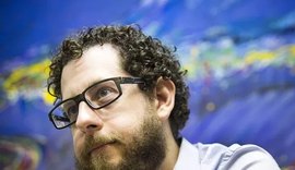 Dono da Veja jantou com Flávio Bolsonaro antes de reportagem sobre Lula e Vorcaro