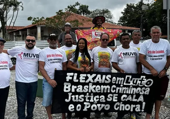 Vítimas da Braskem protestam durante encontro do G20, em Maceió